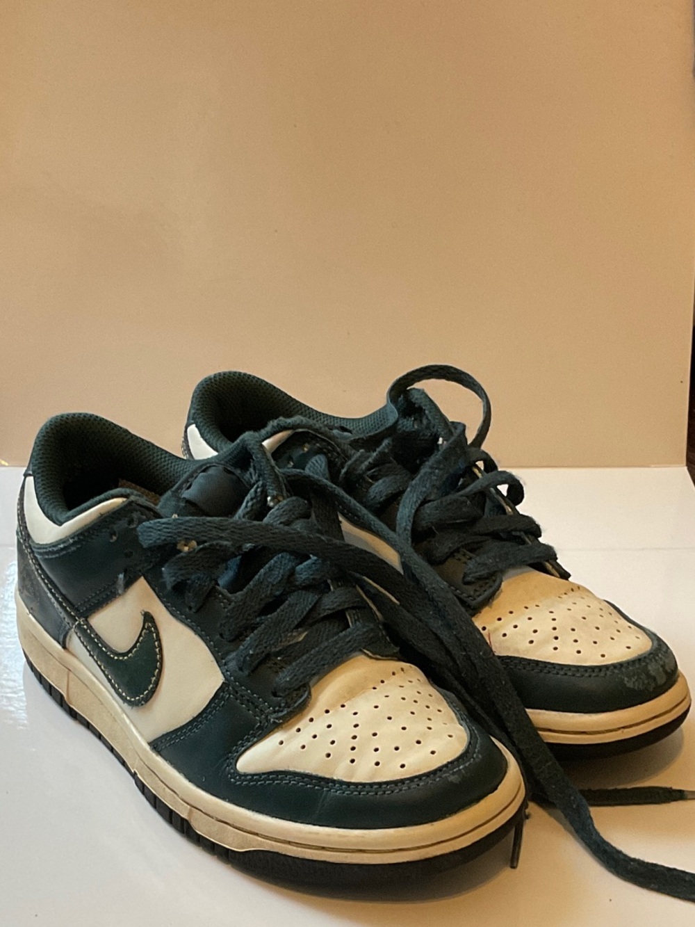 Nike Kids Green and White Low-Top Sneakers